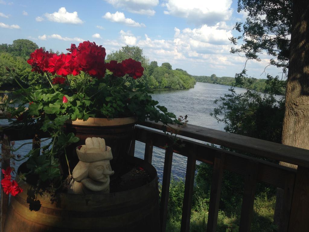 Along The River Бержерак Екстериор снимка